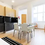 Typical 2 Charming Flat By Homeful Homes * Lisboa